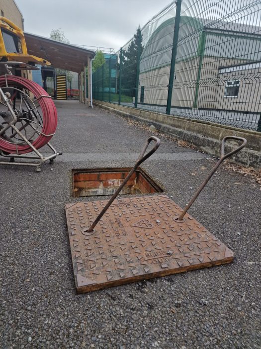 Manhole Cover Supply and Fit​